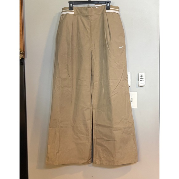 Nike Pants - Nike Womens Wide Leg Ripstop Trousers Khaki Beige FV4651-247 Size XL Pockets NEW